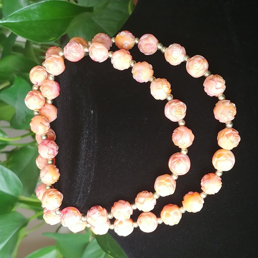 Vintage Long Flapper Carved Celluloid Faux Coral Rose Flower Necklace 1950's